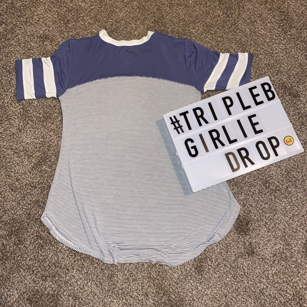 High/Low Blue Striped Top - Picture 2 of 2